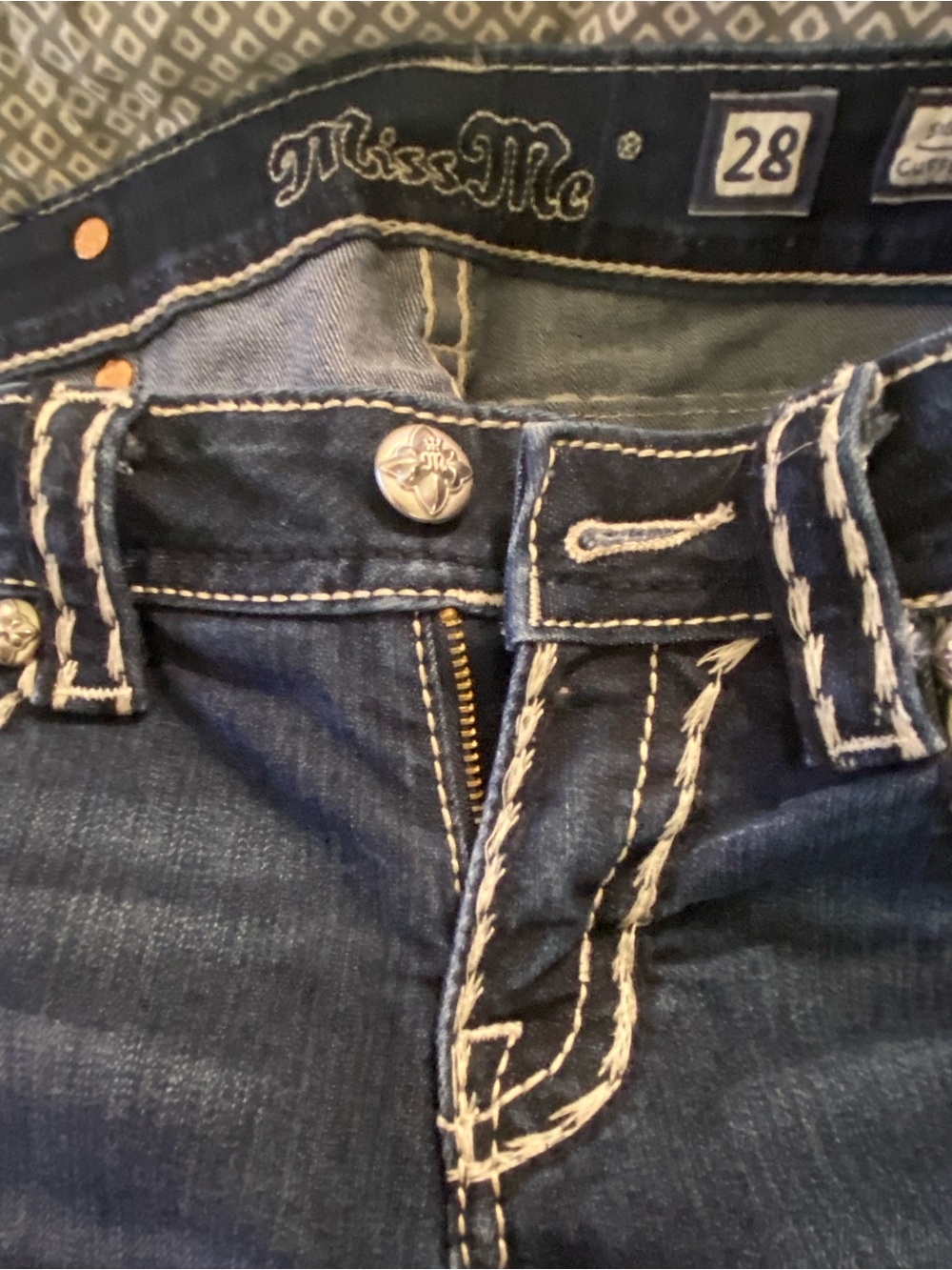 Miss Me Dark Blue cuffed capri Jeans with White Contrast Stitching - Picture 2 of 8